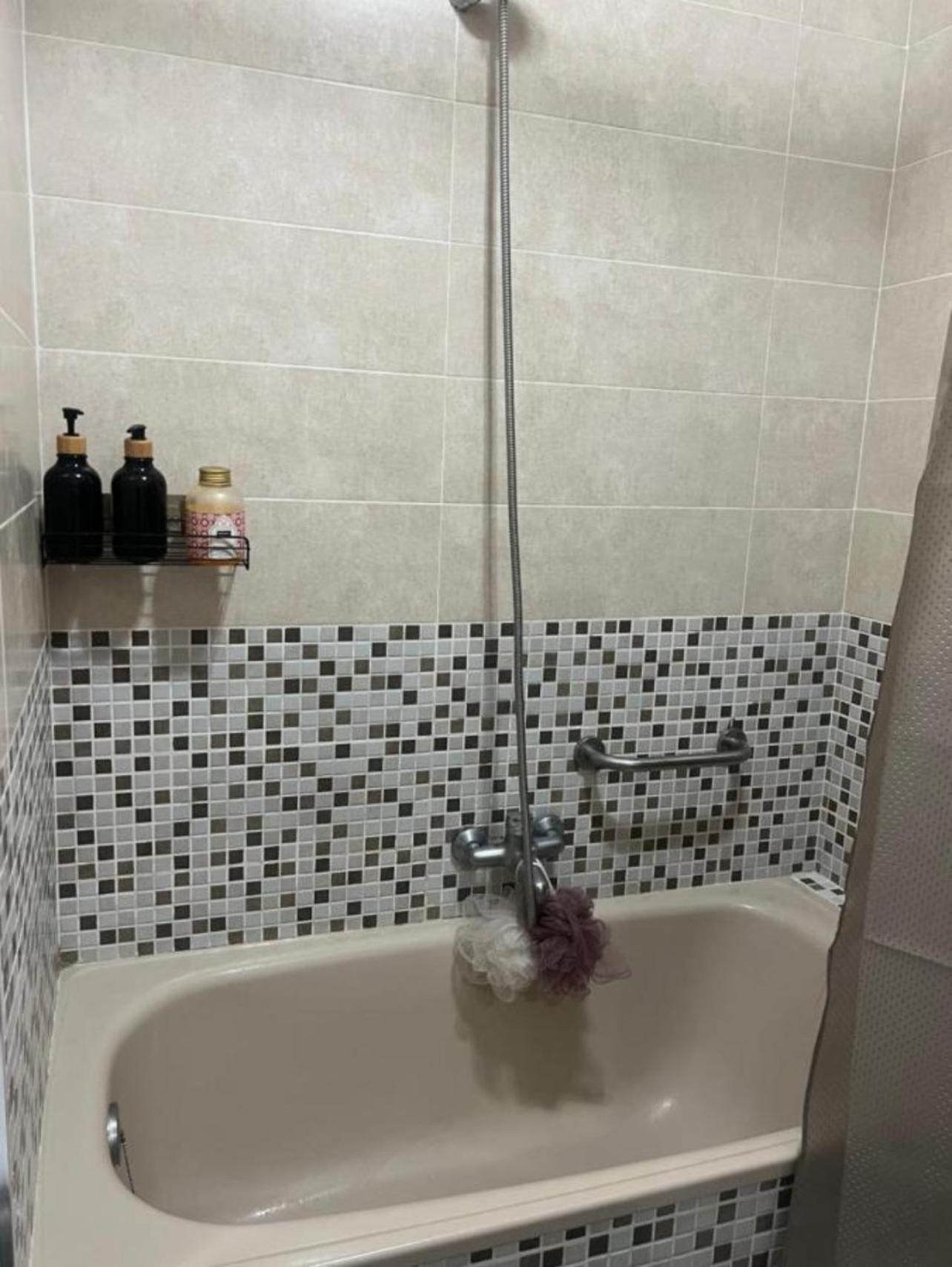 Disfruta De Exclusiva Habitacion Privada, A 5 Minutos De La Playa Vigo Bagian luar foto